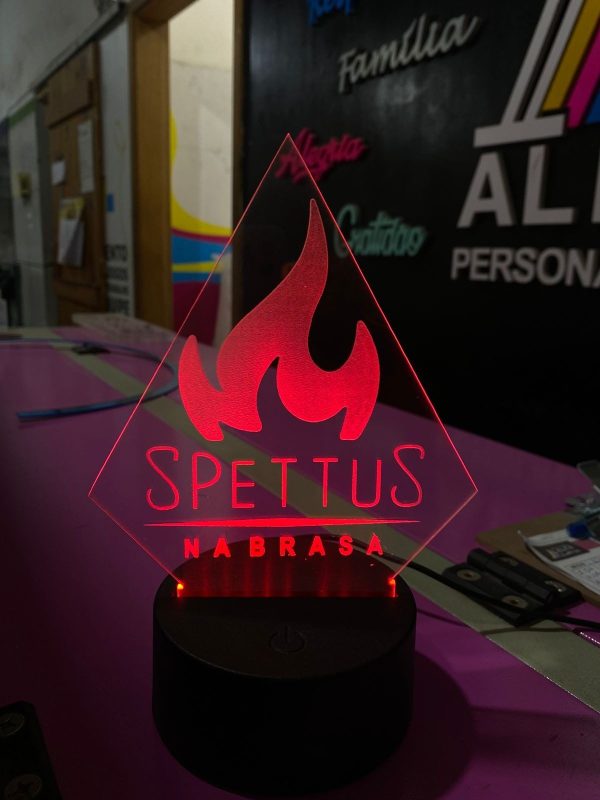 Luminária LED Em Acrílico Personalizada - Imagem 3